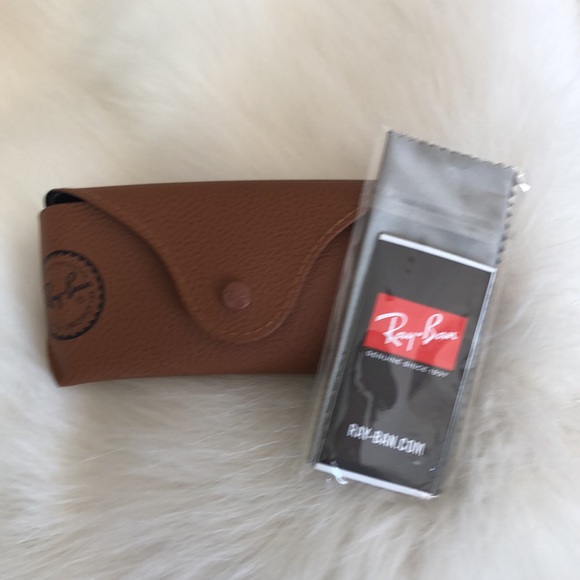 Brand new Ray-Ban classic case + lens cloth - Picture 2 of 5